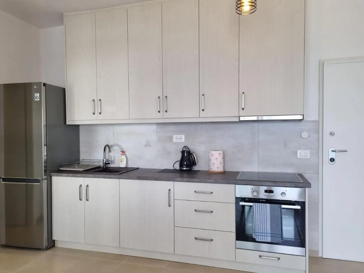 Modern Sea View Apartments Sarande 0*,  Albania